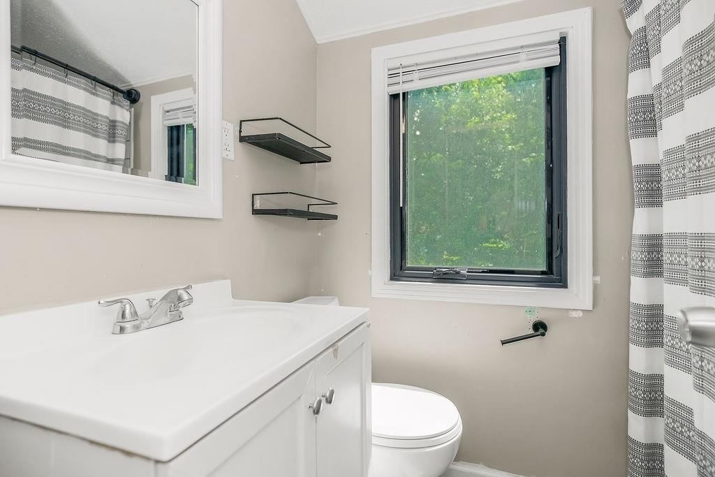 4335 N Oak Trafficway — photo 14