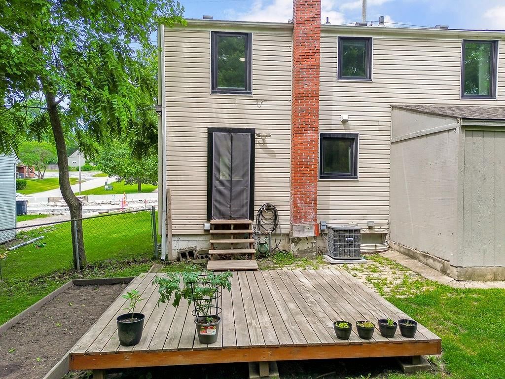 4335 N Oak Trafficway — photo 30
