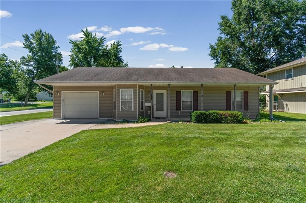 607 W 6th Street, Cameron, MO