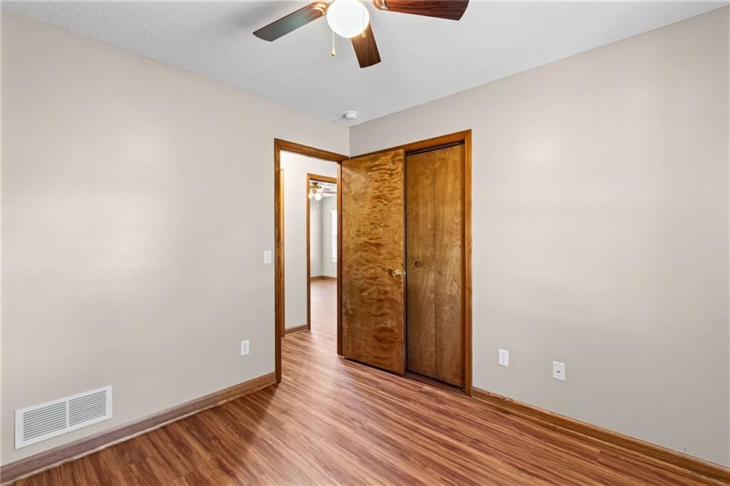 607 W 6th Street — photo 15