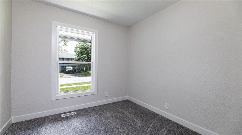 8406 E 93rd Terrace — photo 9