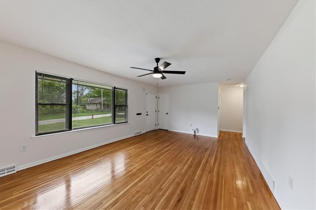 5416 Agnes Avenue — photo 5
