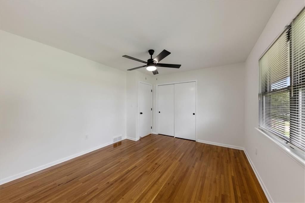 5416 Agnes Avenue — photo 11