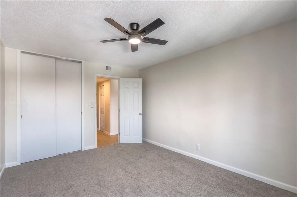 4545 Wornall Road — photo 12