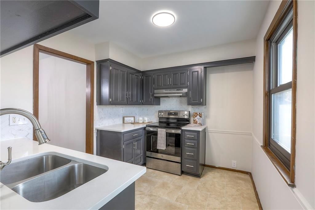 468 W 104th Street — photo 20