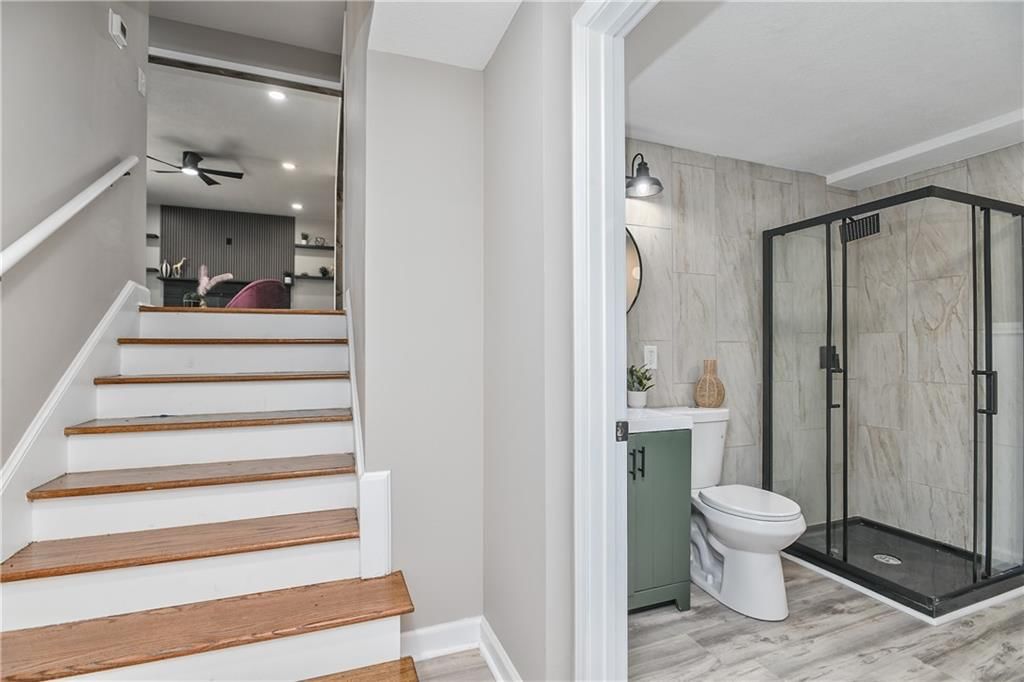 8701 Ward Parkway — photo 30