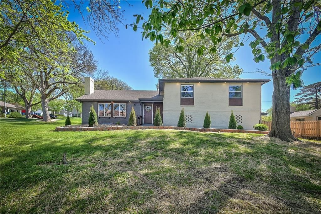 8701 Ward Parkway — photo 45