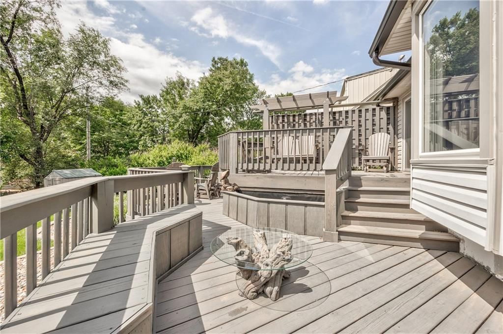 10007 W 98 Street — photo 19