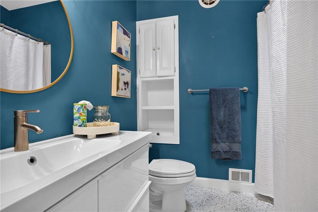 7714 Fairway Street — photo 32