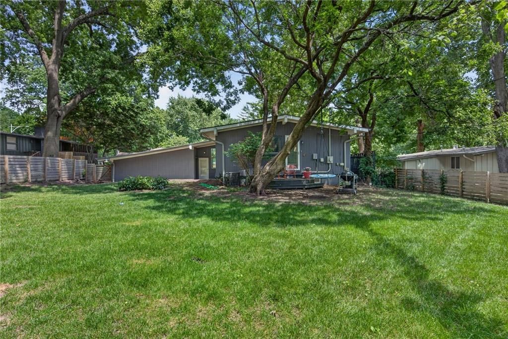 7714 Fairway Street — photo 59
