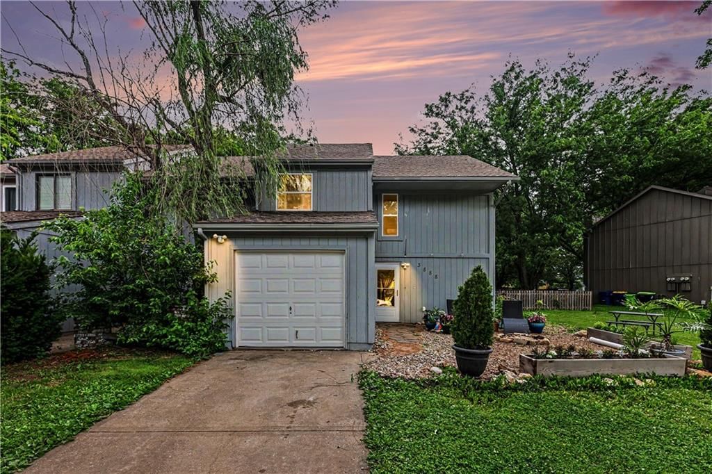 3888 SW HARBOR Drive, Lee's Summit, MO