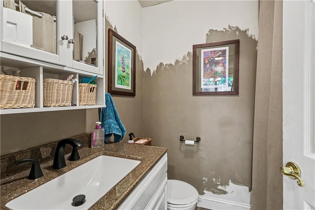 3888 SW HARBOR Drive — photo 9