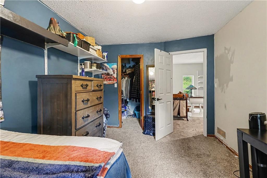 3888 SW HARBOR Drive — photo 15
