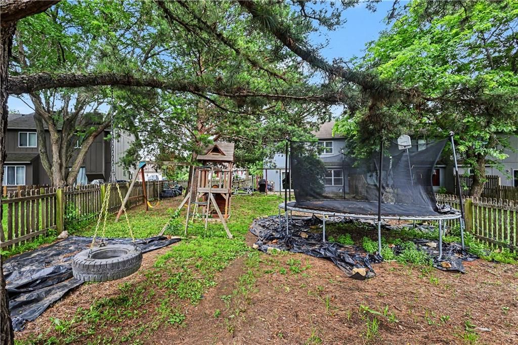 3888 SW HARBOR Drive — photo 20