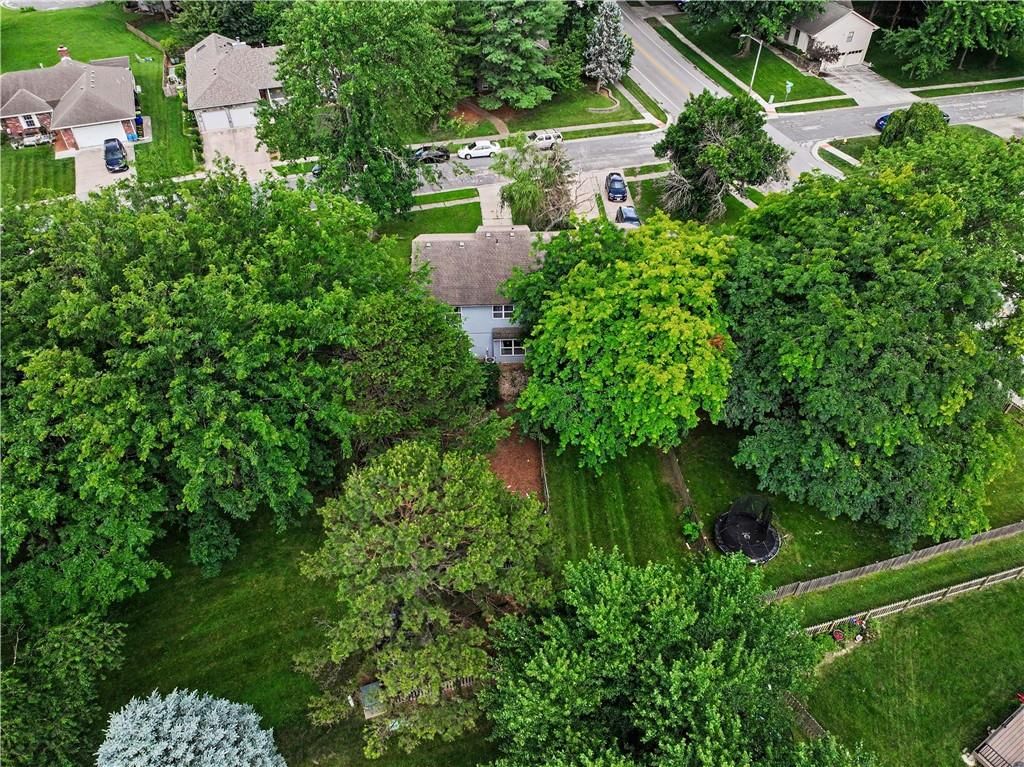 3888 SW HARBOR Drive — photo 25