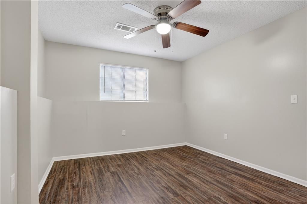 7806 N Oregon Avenue — photo 21