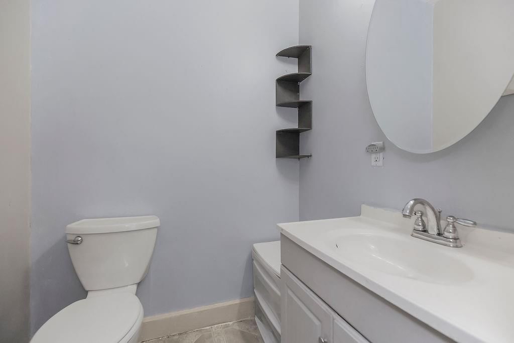 558 S Arlington Avenue — photo 16