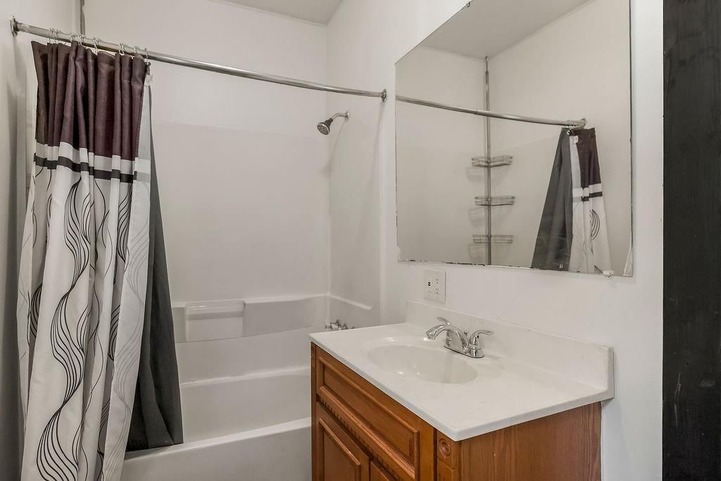 558 S Arlington Avenue — photo 18