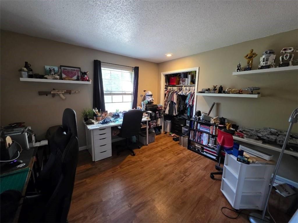 1903 E Lindenwood Circle — photo 7