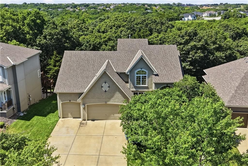 12035 S Sunray Drive, Olathe, KS