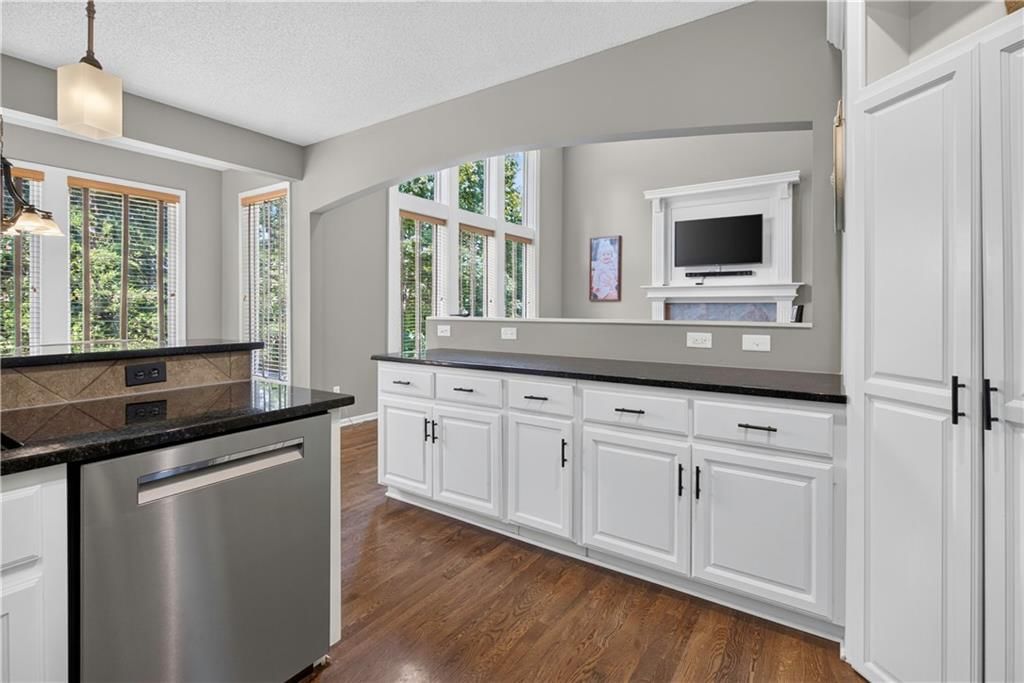 12035 S Sunray Drive — photo 14