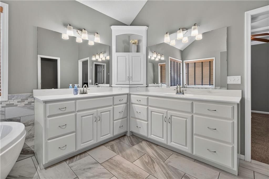 12035 S Sunray Drive — photo 21