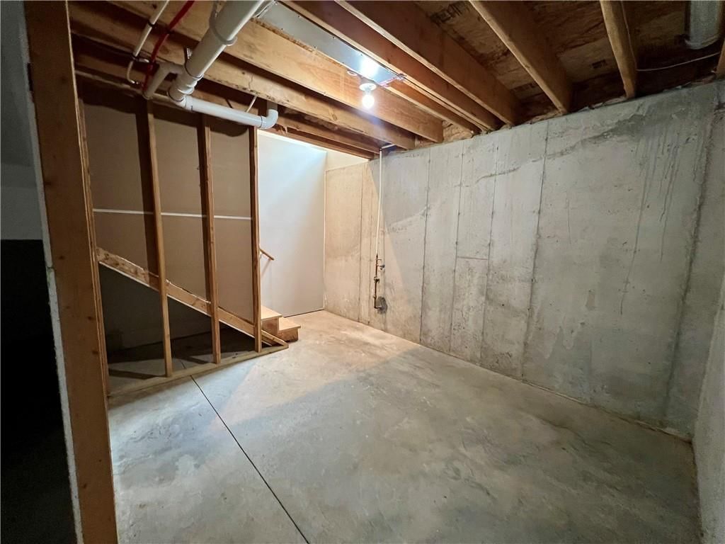 500 W Lawrence Avenue — photo 12