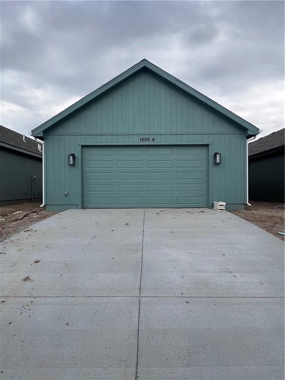 1600 Cottonwood Creek Avenue — photo 2