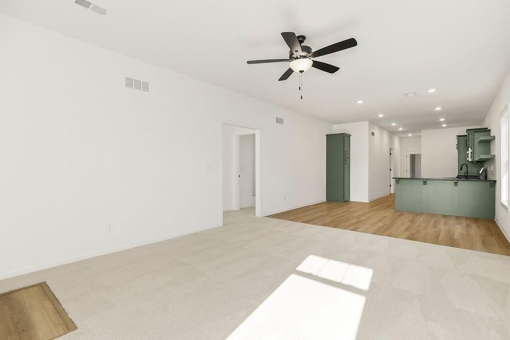 1600 Cottonwood Creek Avenue — photo 8