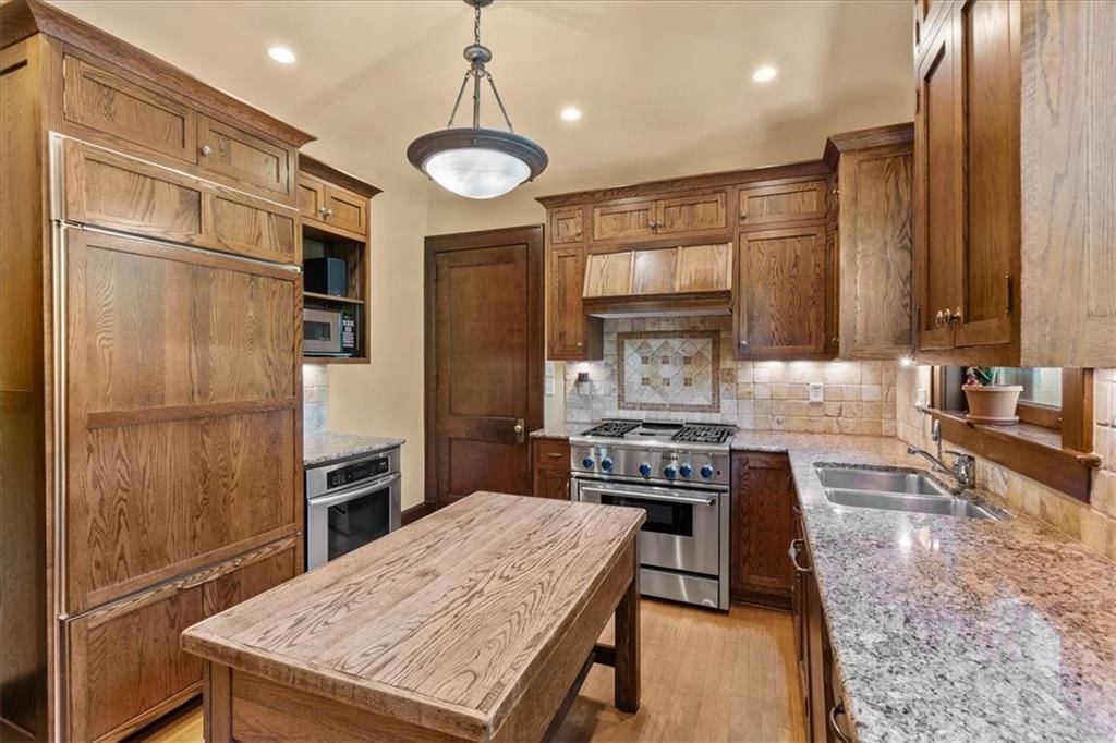 3601 Charlotte Street — photo 19