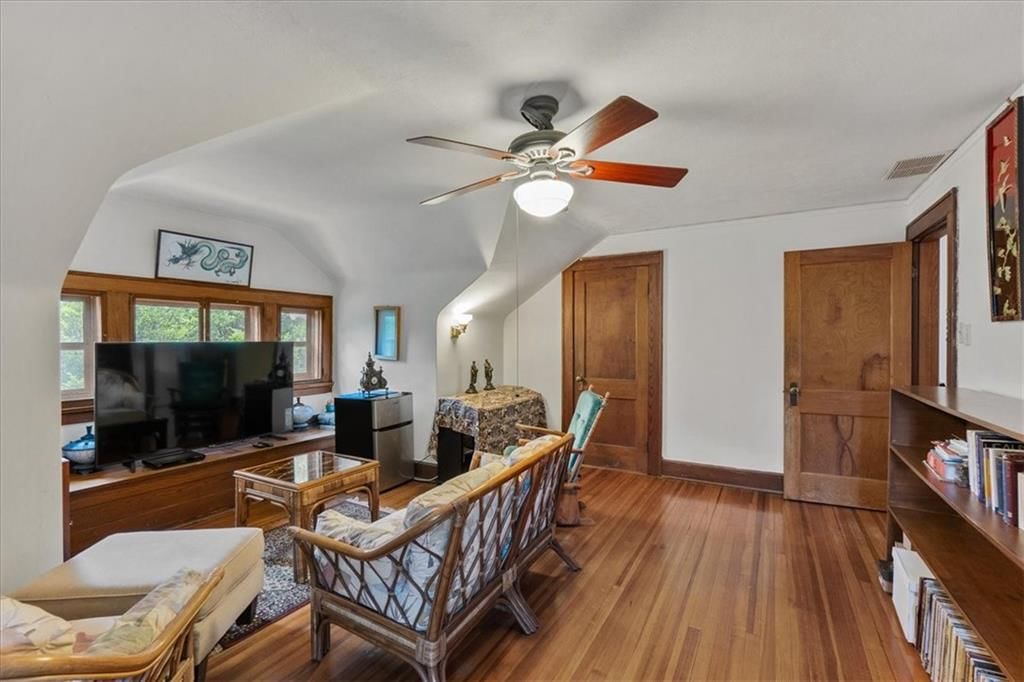 3601 Charlotte Street — photo 41