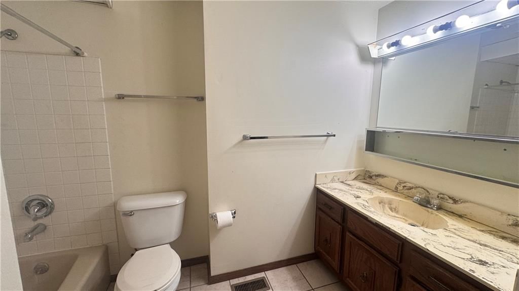 707 W Colorado Street — photo 5