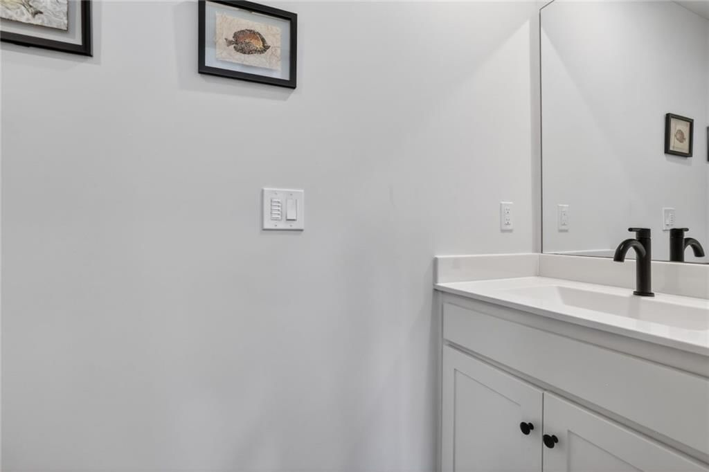 4416 W 77th Street — photo 18