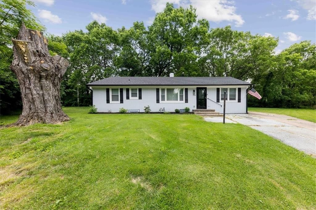11525 Norby Road, Kansas City, MO