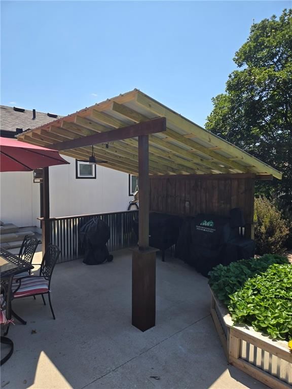1521 Lexington Road — photo 29