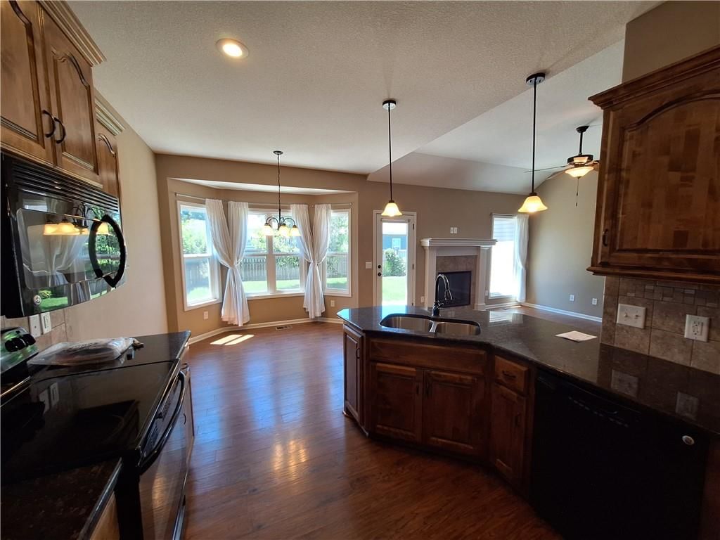 4010 Greywood Lane — photo 34