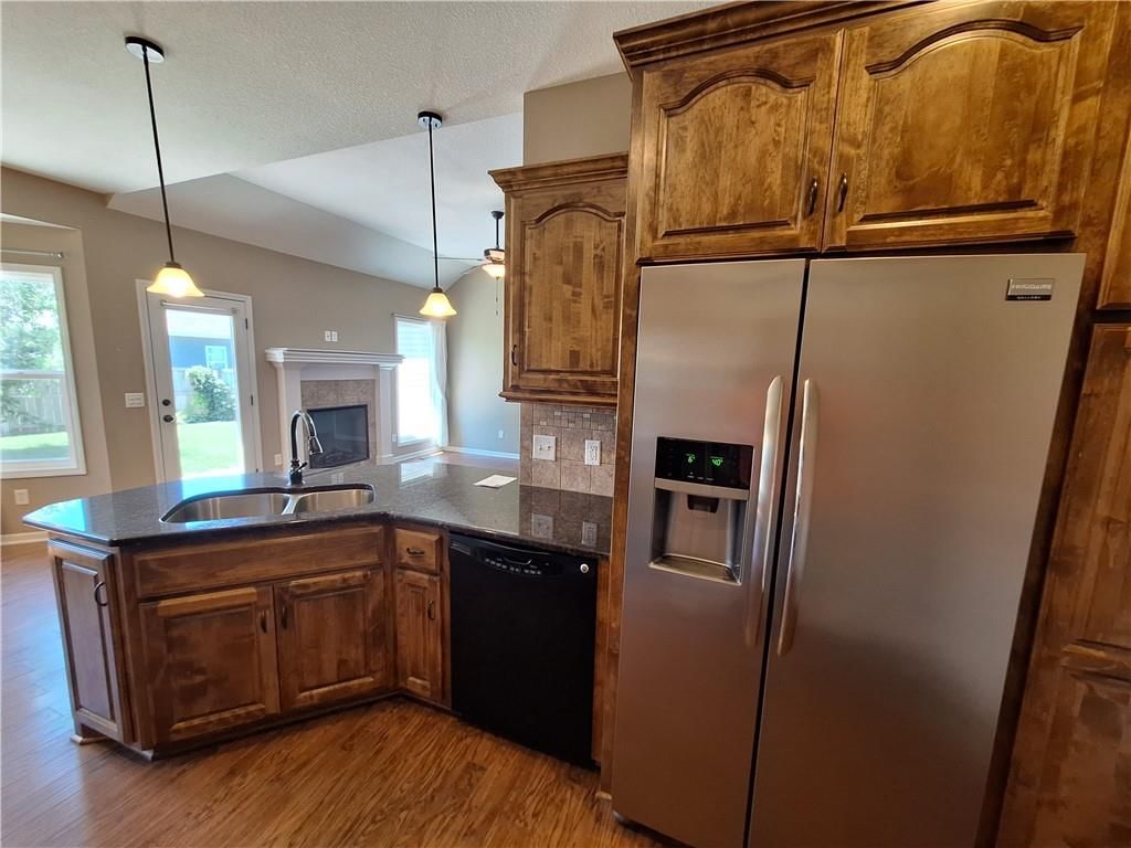 4010 Greywood Lane — photo 35