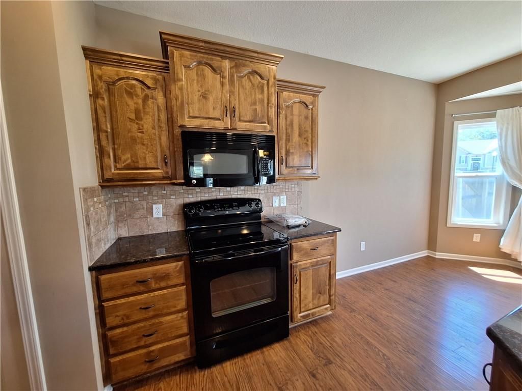 4010 Greywood Lane — photo 36