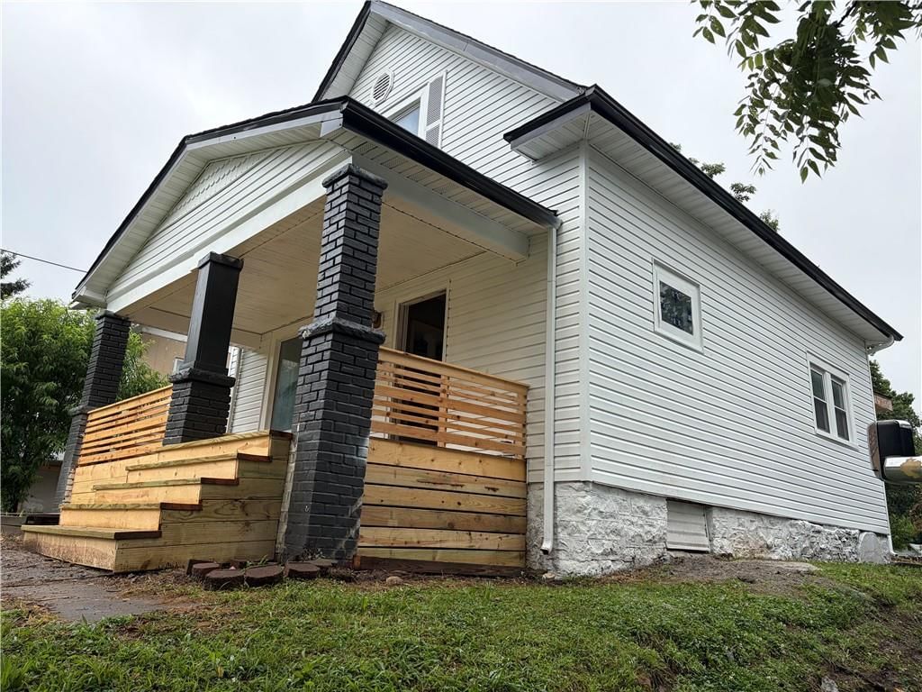 1136 N 32nd Street — photo 3