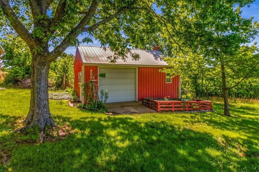 37909 E Hudson Road — photo 5