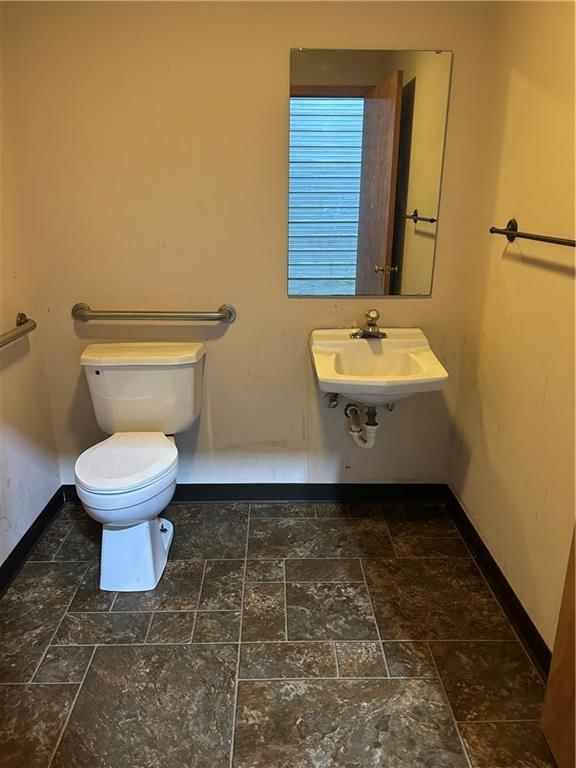 1132 NW Valley Ridge Drive — photo 5