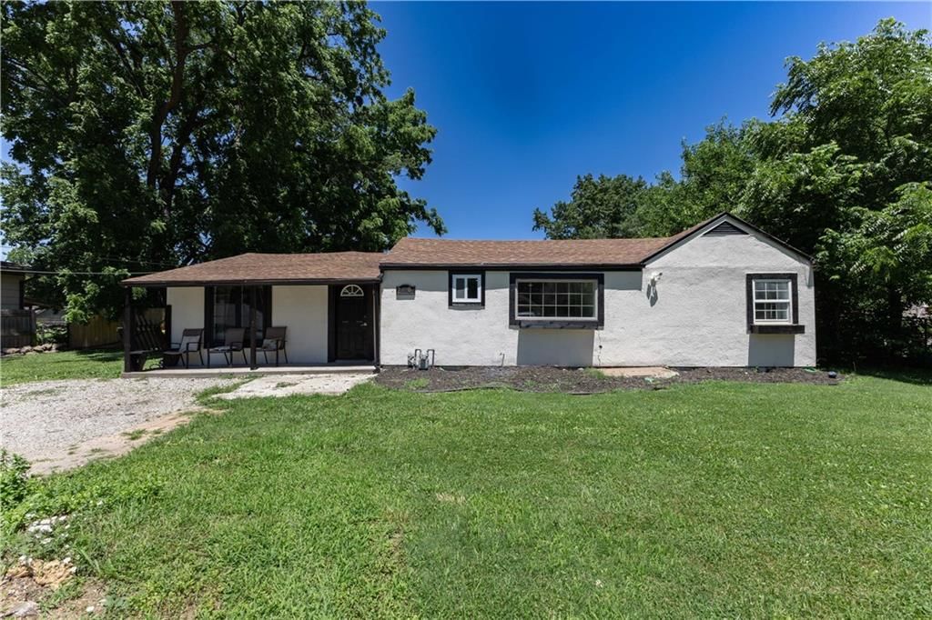 2900 Woodend Avenue — photo 2
