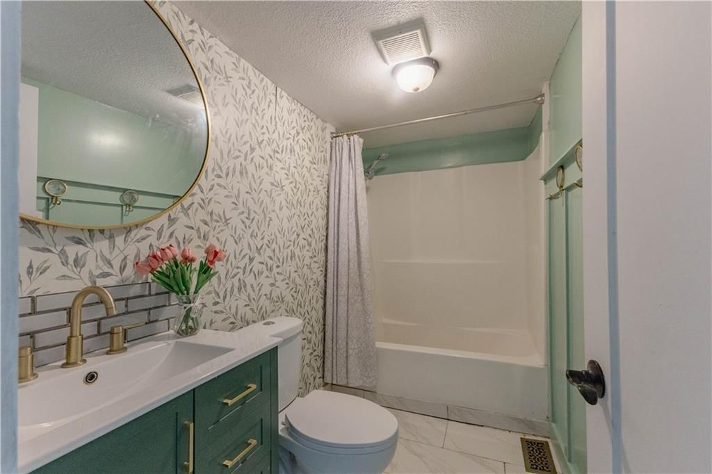 2900 Woodend Avenue — photo 11