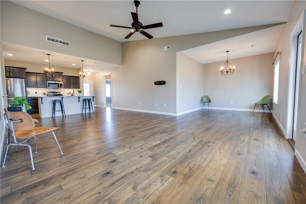 2705 Chasehire Drive — photo 8