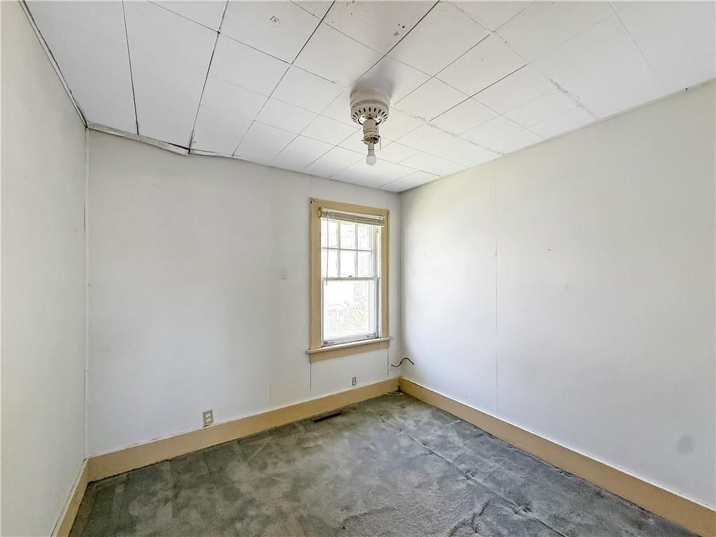 216 W 22nd Street — photo 9