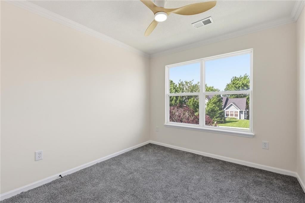 8547 N Robinhood Avenue — photo 27