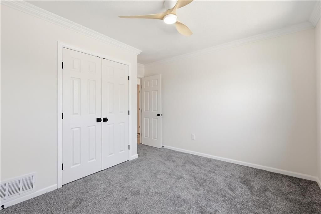 8547 N Robinhood Avenue — photo 30