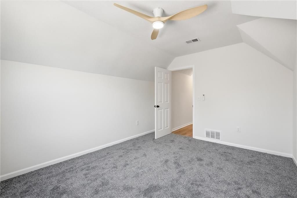 8547 N Robinhood Avenue — photo 32