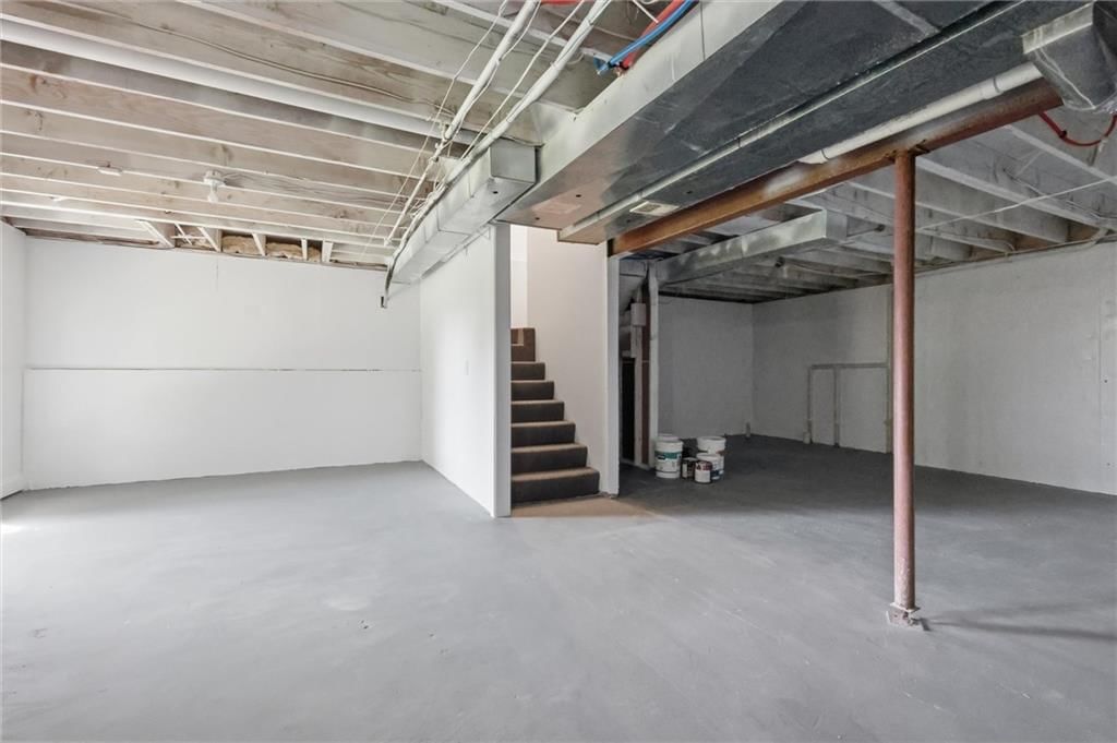8547 N Robinhood Avenue — photo 35