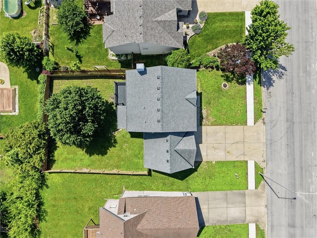 8547 N Robinhood Avenue — photo 46